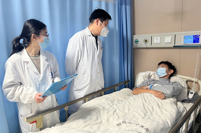 骨伤科二区外置术005.jpg
